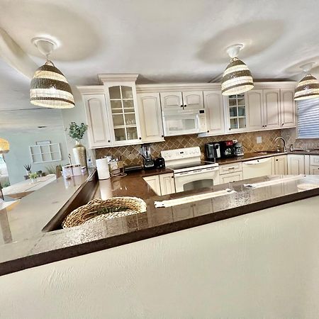 Beach Oasis 704 Lovely Daytona Ocean Front For 5 Sleeps Up To 12 데이토나 비치 외부 사진