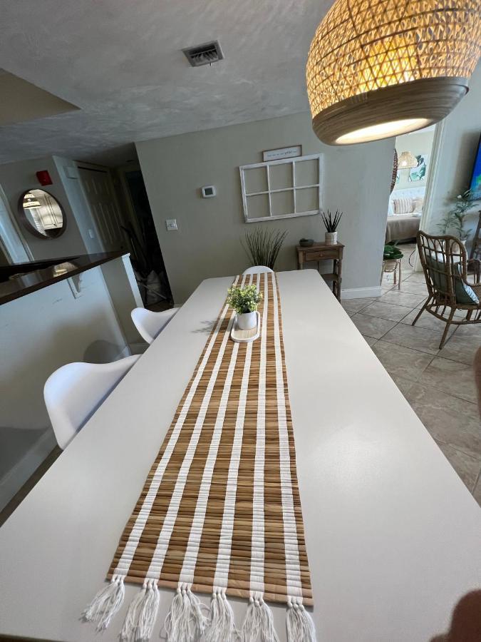 Beach Oasis 704 Lovely Daytona Ocean Front For 5 Sleeps Up To 12 데이토나 비치 외부 사진
