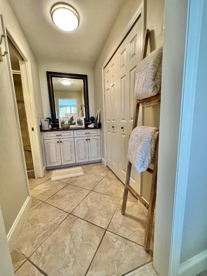 Beach Oasis 704 Lovely Daytona Ocean Front For 5 Sleeps Up To 12 데이토나 비치 외부 사진