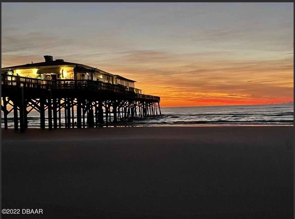Beach Oasis 704 Lovely Daytona Ocean Front For 5 Sleeps Up To 12 데이토나 비치 외부 사진