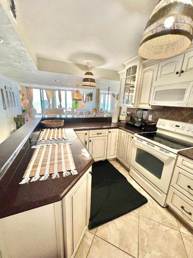Beach Oasis 704 Lovely Daytona Ocean Front For 5 Sleeps Up To 12 데이토나 비치 외부 사진